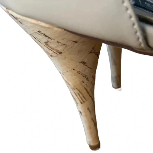 White House Black Market Bone Colored Strappy Sandals w/ Corkscrew Heel Detail. - Picture 5 of 6